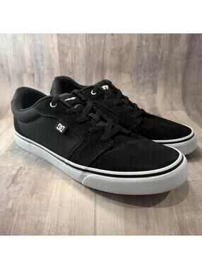 DC Shoe Men's Size 11.5 Anvil Black & White Skate Shoes Skateboard Sneakers